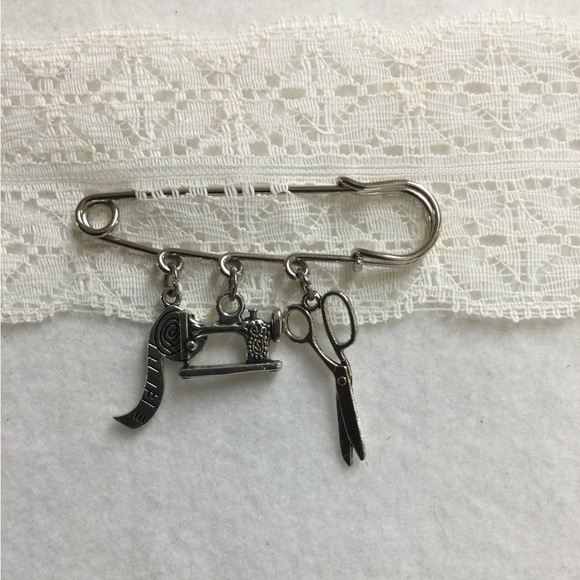 Seamstress Sewing Charm Brooch - Picture 1 of 10